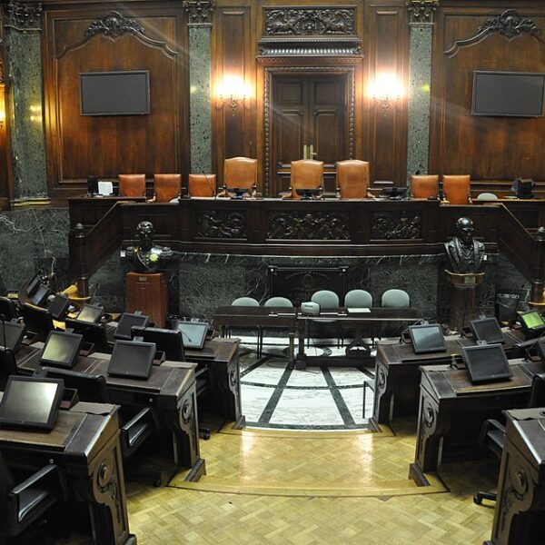 Tensión en CABA: El PJ y La Libertad Avanza presionan al PRO por el reparto de comisiones estratégicas