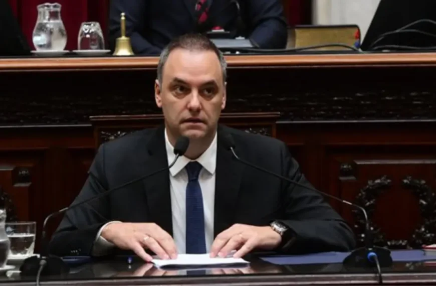 «Adornipalooza»: El fin del vocero canchero, evasivas y un «empate» con sabor&hellip;