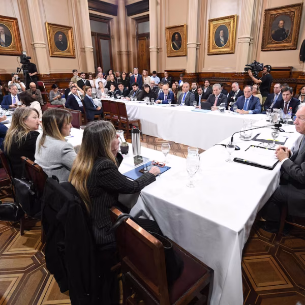 Senadores de la Comisión de Acuerdos analizan pliegos para la justicia nacional NCN.