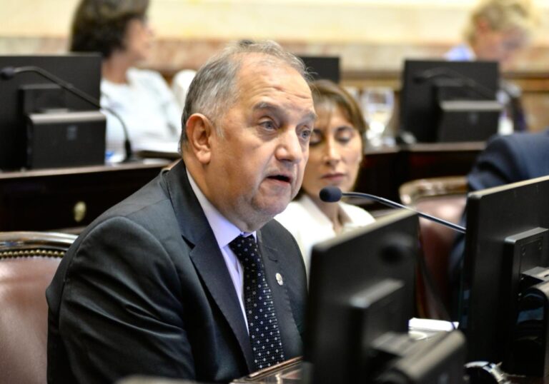 Carlos Linares encabeza jornada sobre falsas denuncias en el Senado NCN.