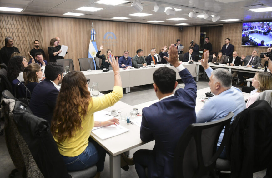 Diputados de la Comisión de Transportes debaten proyectos de ley y resolución NCN.