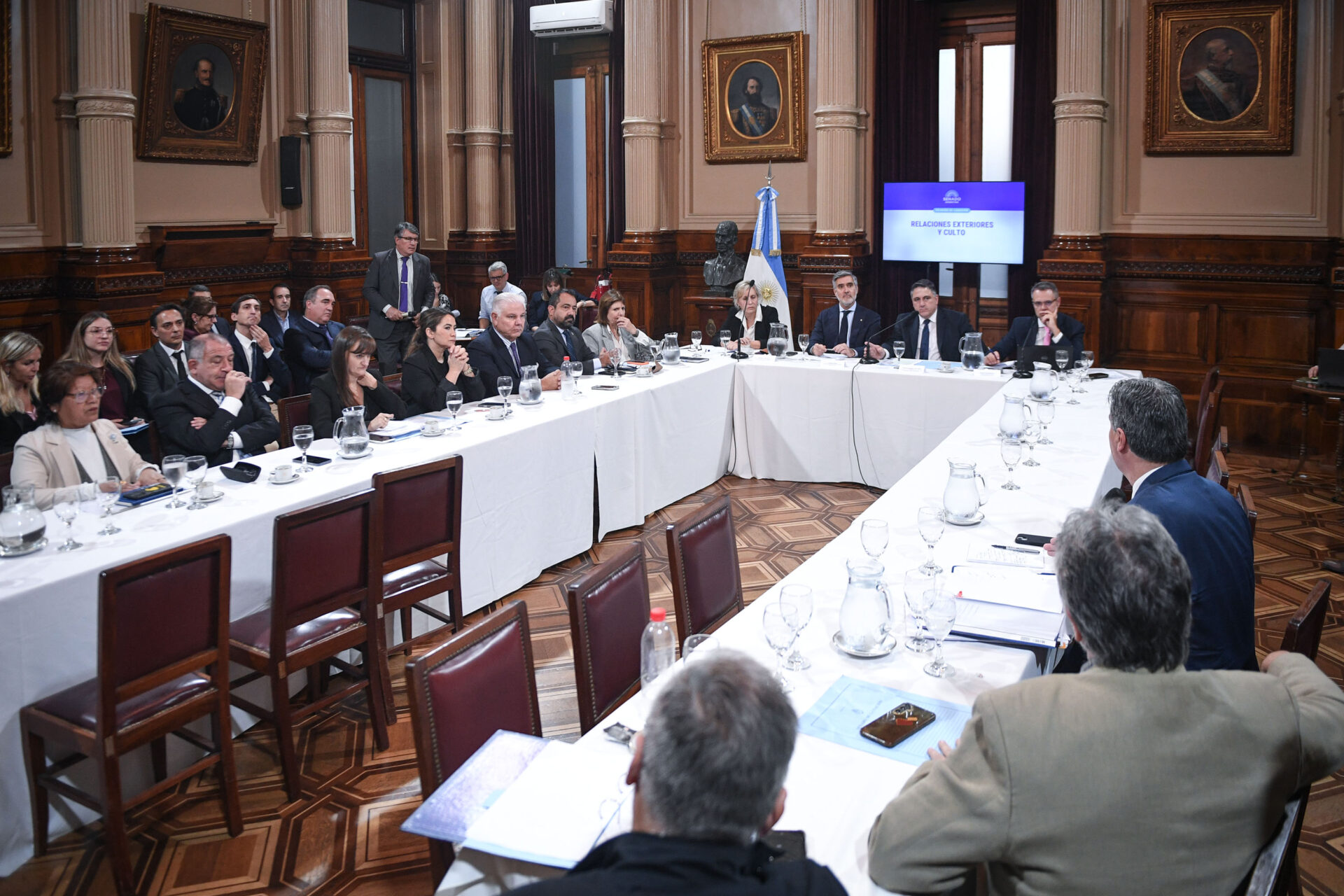 Lisandro Catalán y Ezequiel Atauche debaten la reforma de financiamiento de partidos en el Senado NCN.