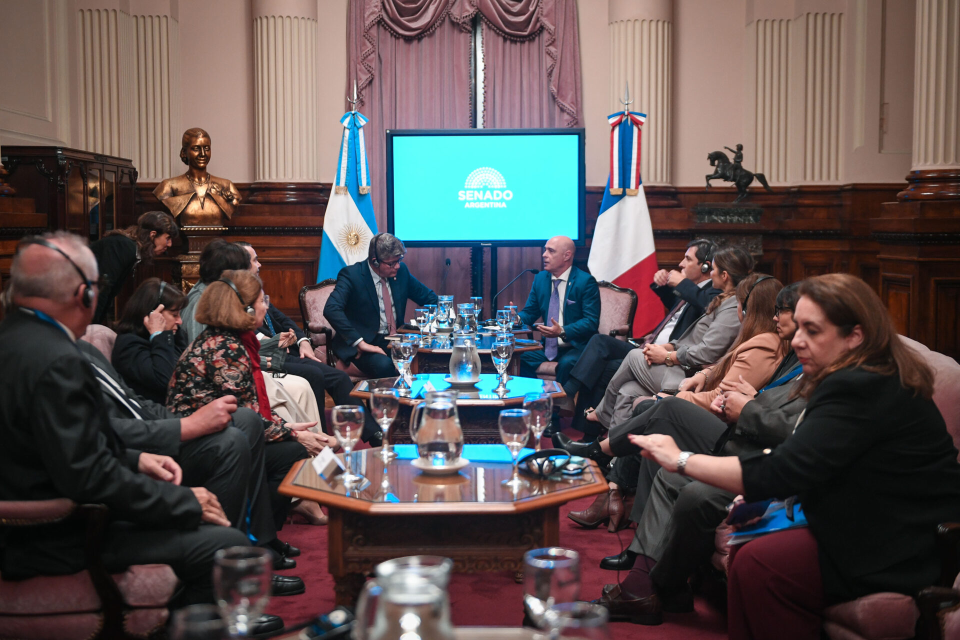 rancisco Paoltroni y senadores de Argentina y Francia en reunión bilateral NCN.