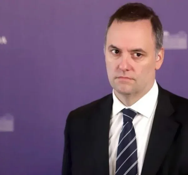 Solicitud de sesión especial para interpelación y moción de censura a Manuel Adorni NCN.