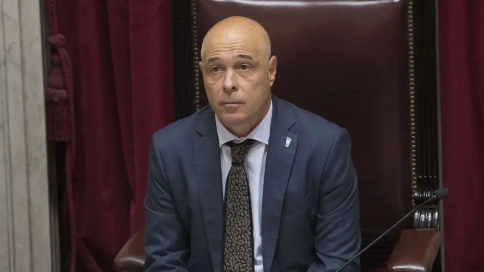 Inteligencia artificial: Abdala abrió el debate en el Senado