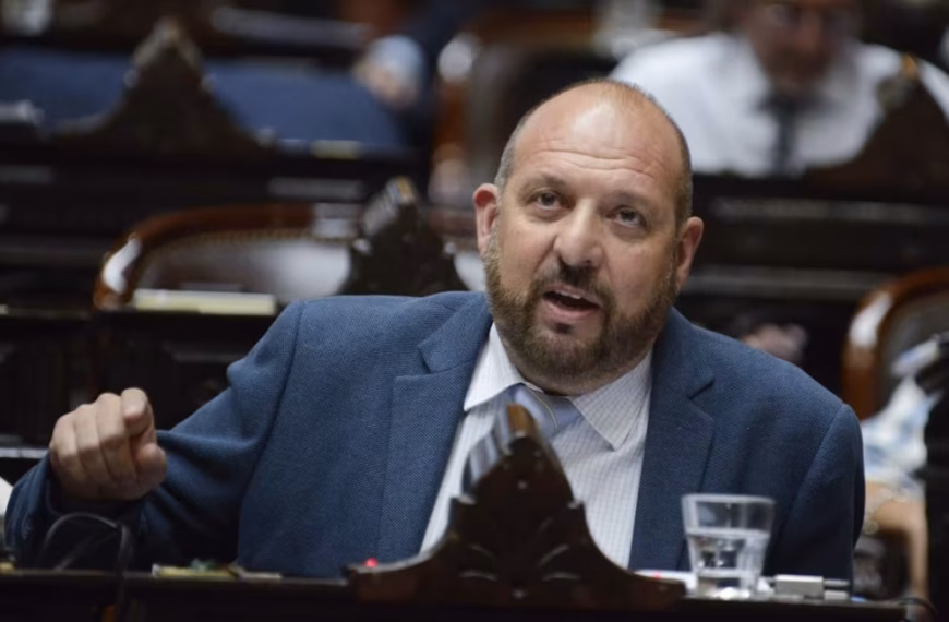 Carlos D’Alessandro presiona a Dante Gebel por la candidatura presidencial