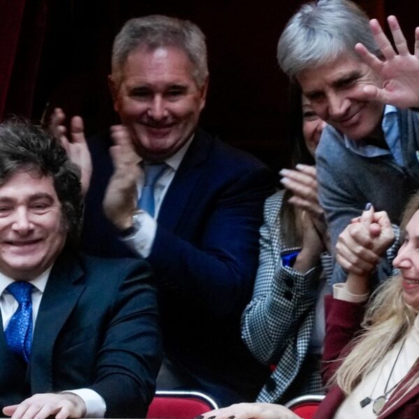 Diputados trata holdouts y Súper RIGI en una sesión clave del oficialismo